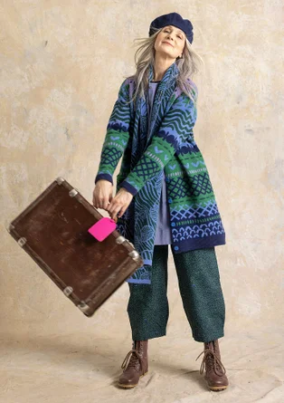 Gemusterte Strickjacke „Luleälven“ aus Lammwolle/Recycling-Wollgemisch - meerglasgrün