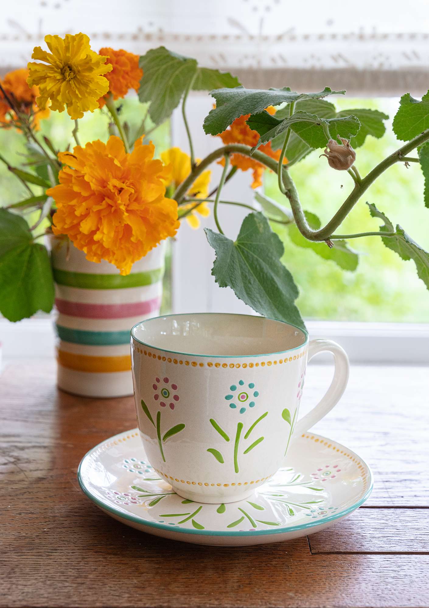 “Chai” ceramic tea mug ecru/multicoloured