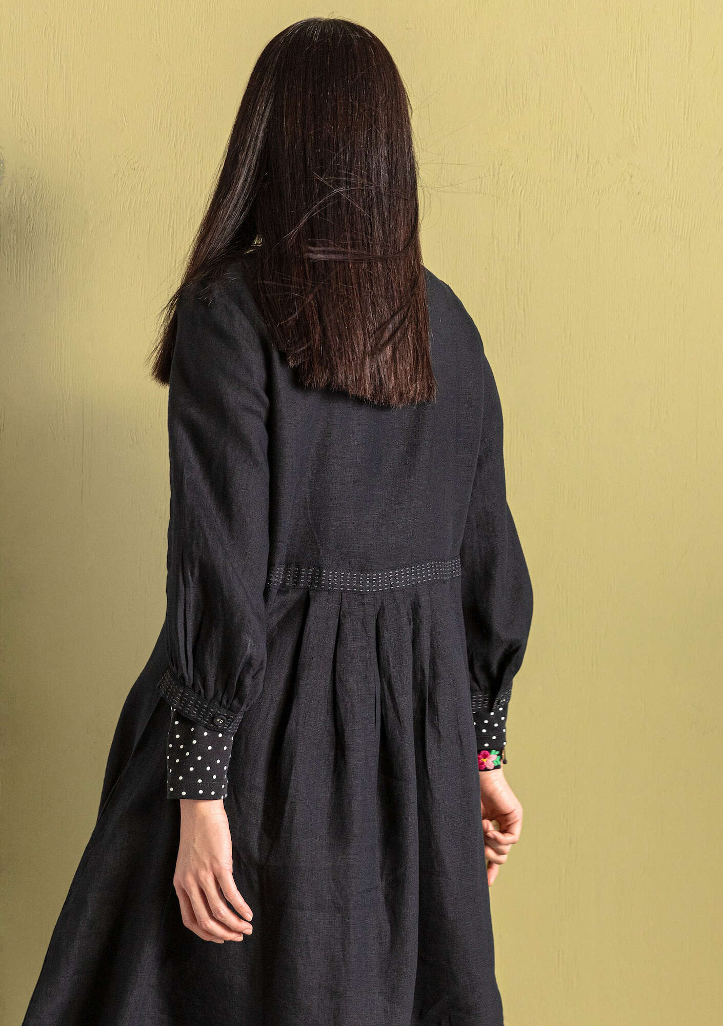 “Leia” woven linen dress black thumbnail