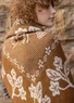 Geblümtes Stricktuch „Hildur“ aus Wolle (messing-melange Einheitsgröße)