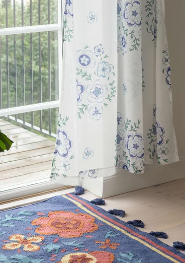 “Petals” kilim rug in organic cotton - bluebell