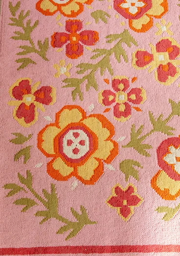 “Petals” kilim rug in organic cotton - ash pink