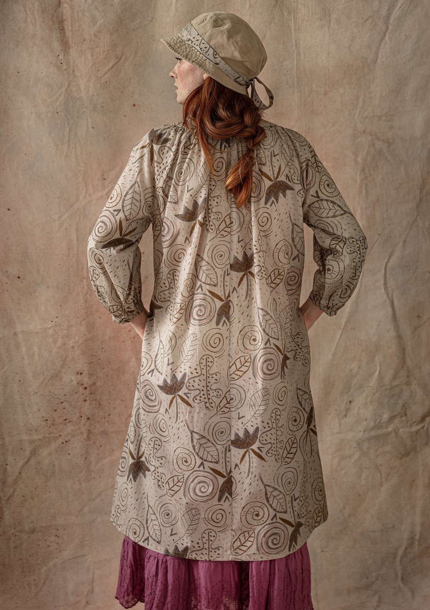 Geweven jurk  Krita  van biologisch katoen donkernaturel thumbnail