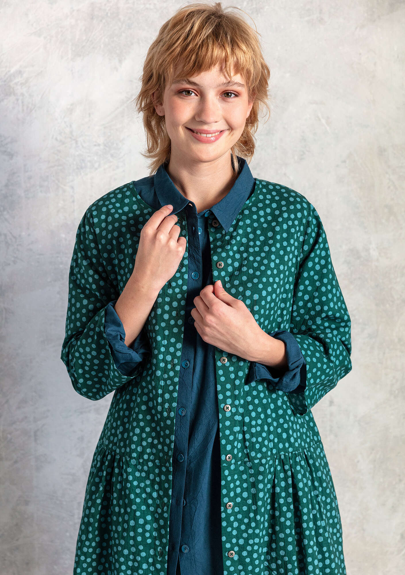 “Alice” woven organic cotton dress dark green/patterned