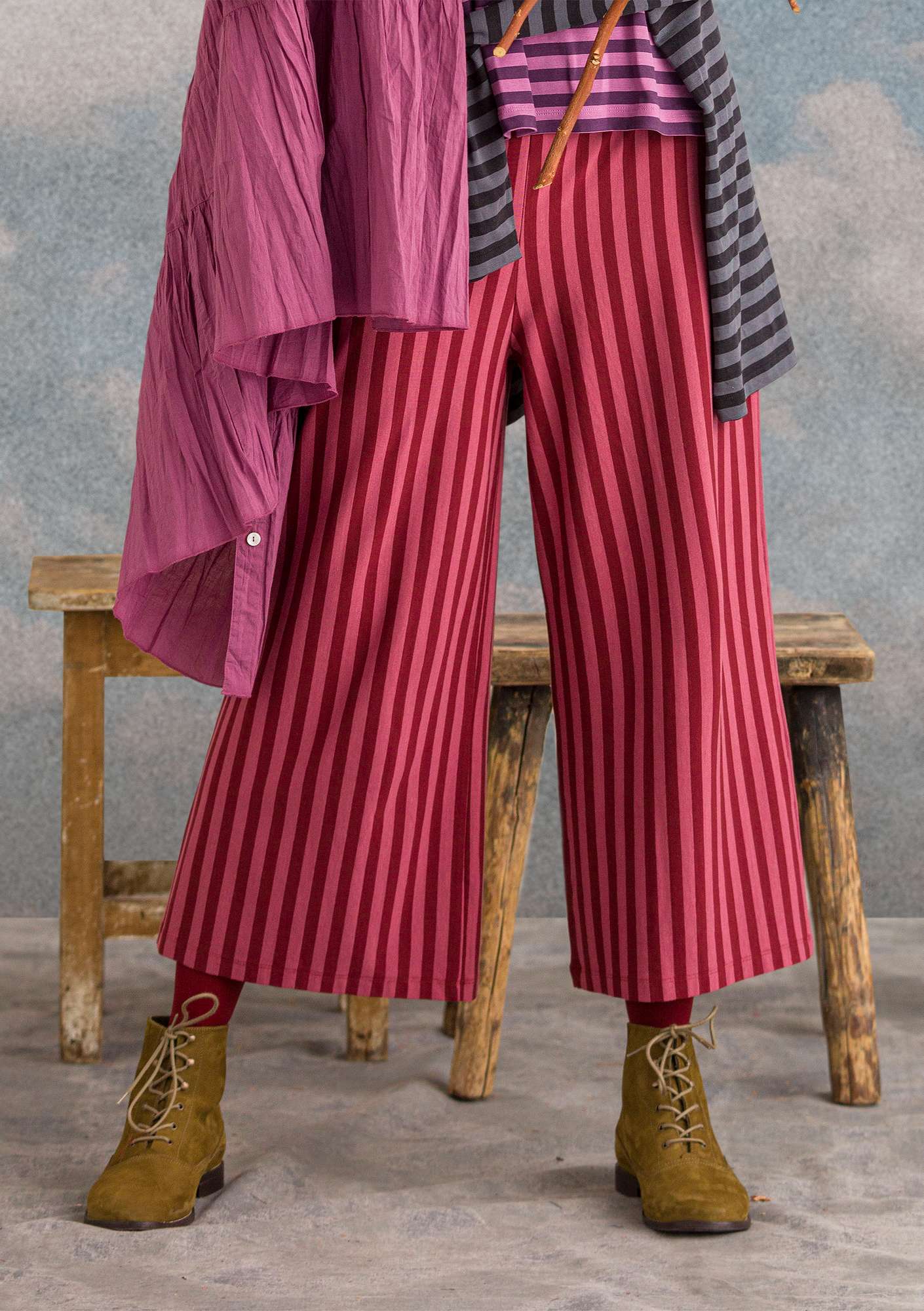 Striped trousers agate red/fig
