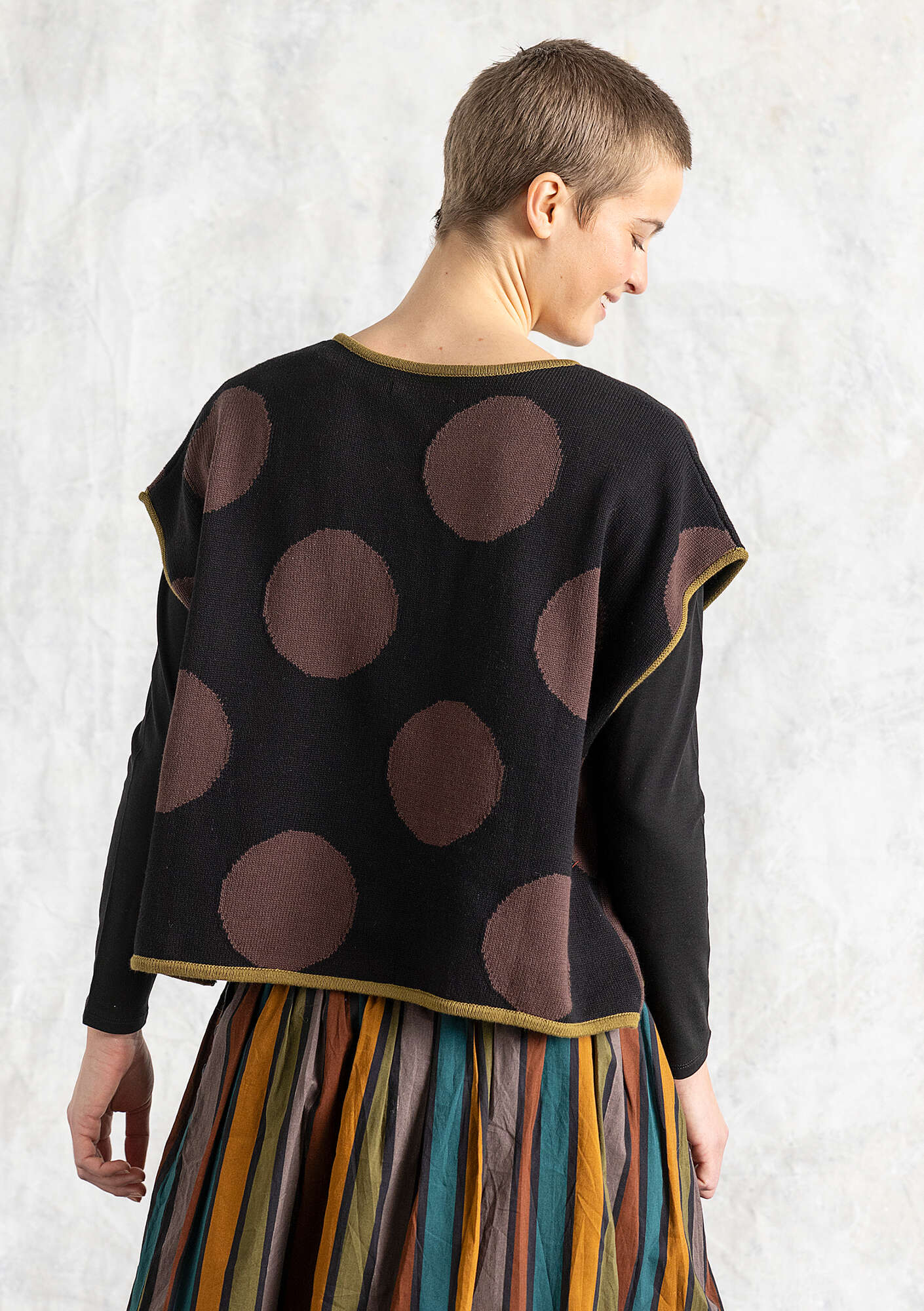 Rut knit vest in organic/recycled cotton