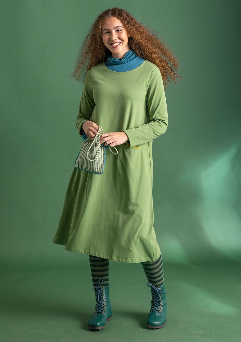 Trikåklänning  Stella  i ekologisk bomull/elastan koriander