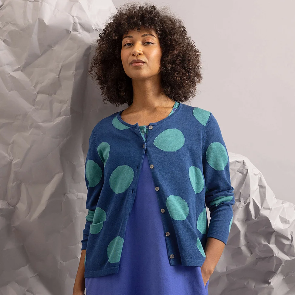 Strikkejakke «Ina» i økologisk bomull / lyocell - indigoblå