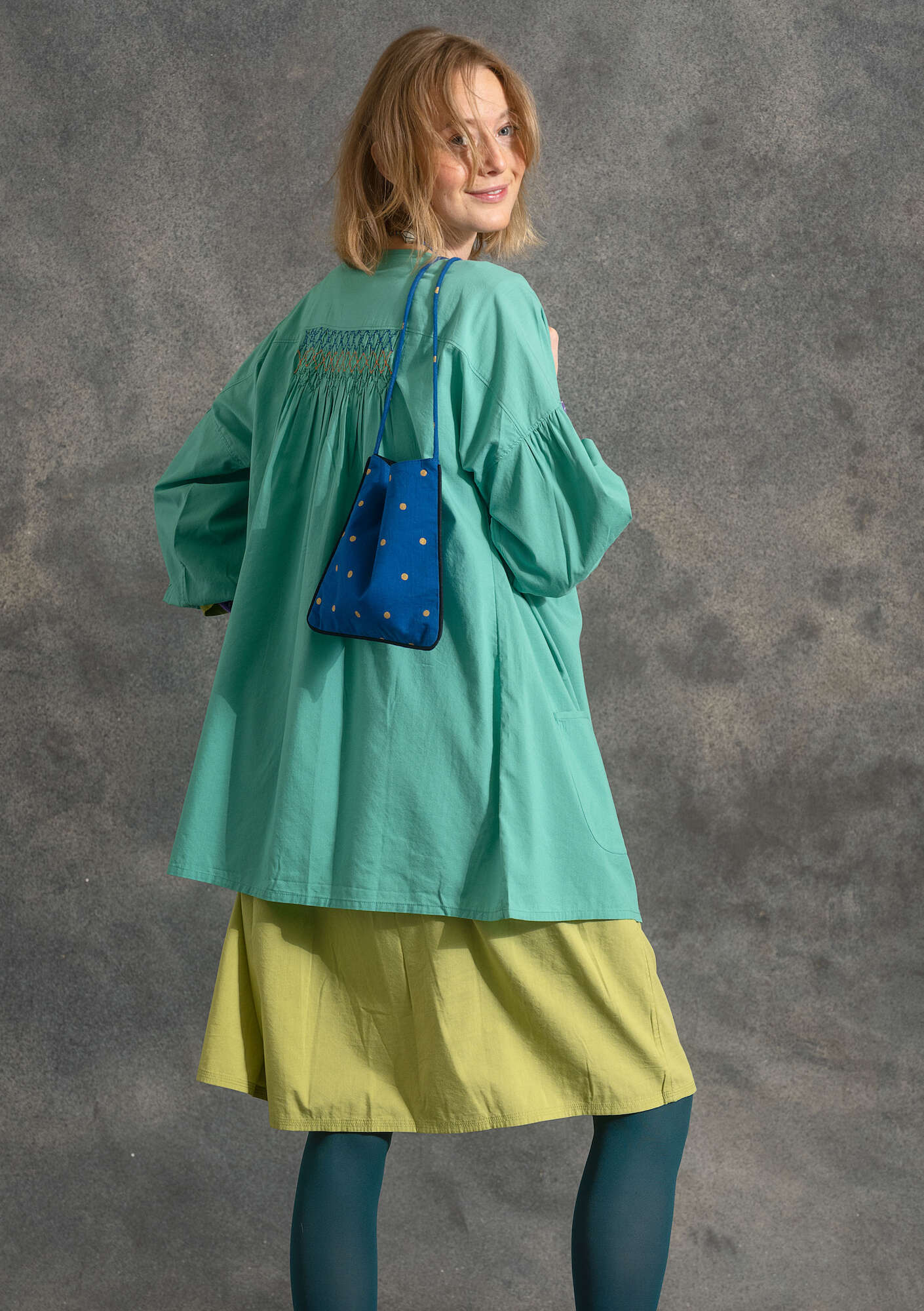 Solid-colored blouse light oriental green
