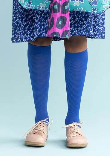 Randig knästrumpa i återvunnen polyamid -