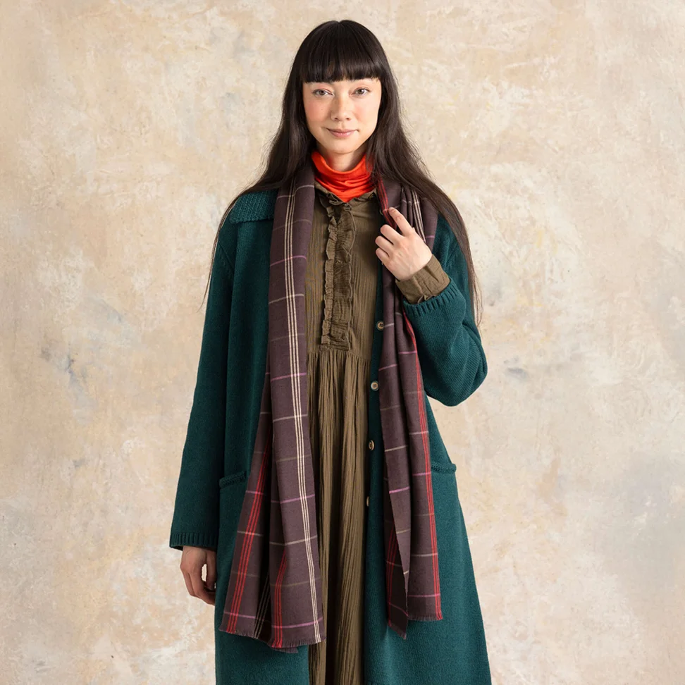 “Kari” woven cotton/wool scarf with a check pattern - dark aubergine