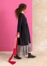 Robe tissée ”Vendela” en coton biologique (noir XL)