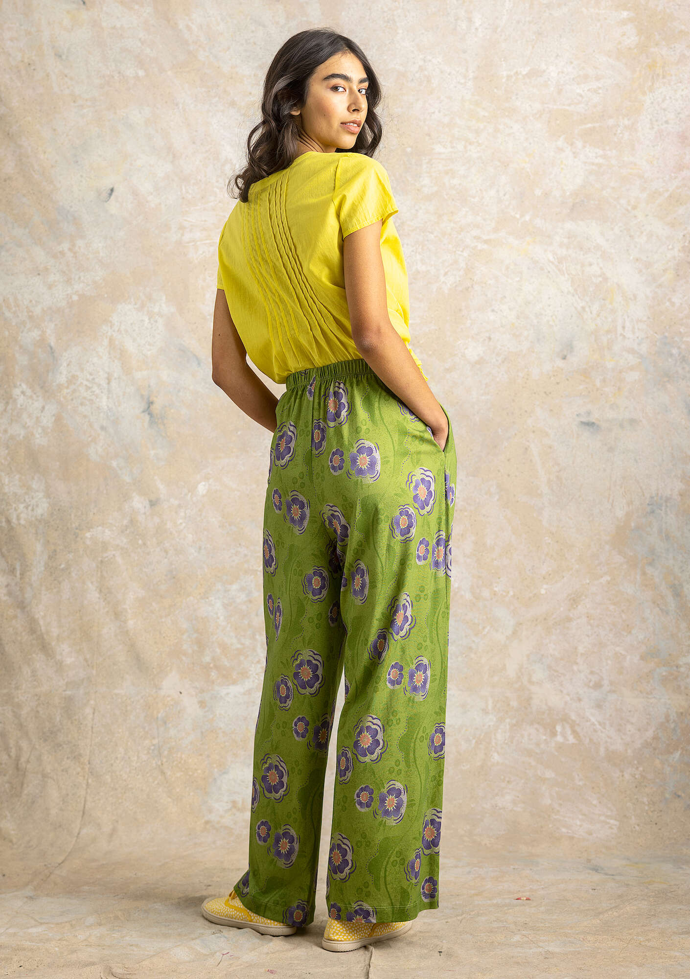 “Nypon” organic cotton/modal jersey trousers asparagus