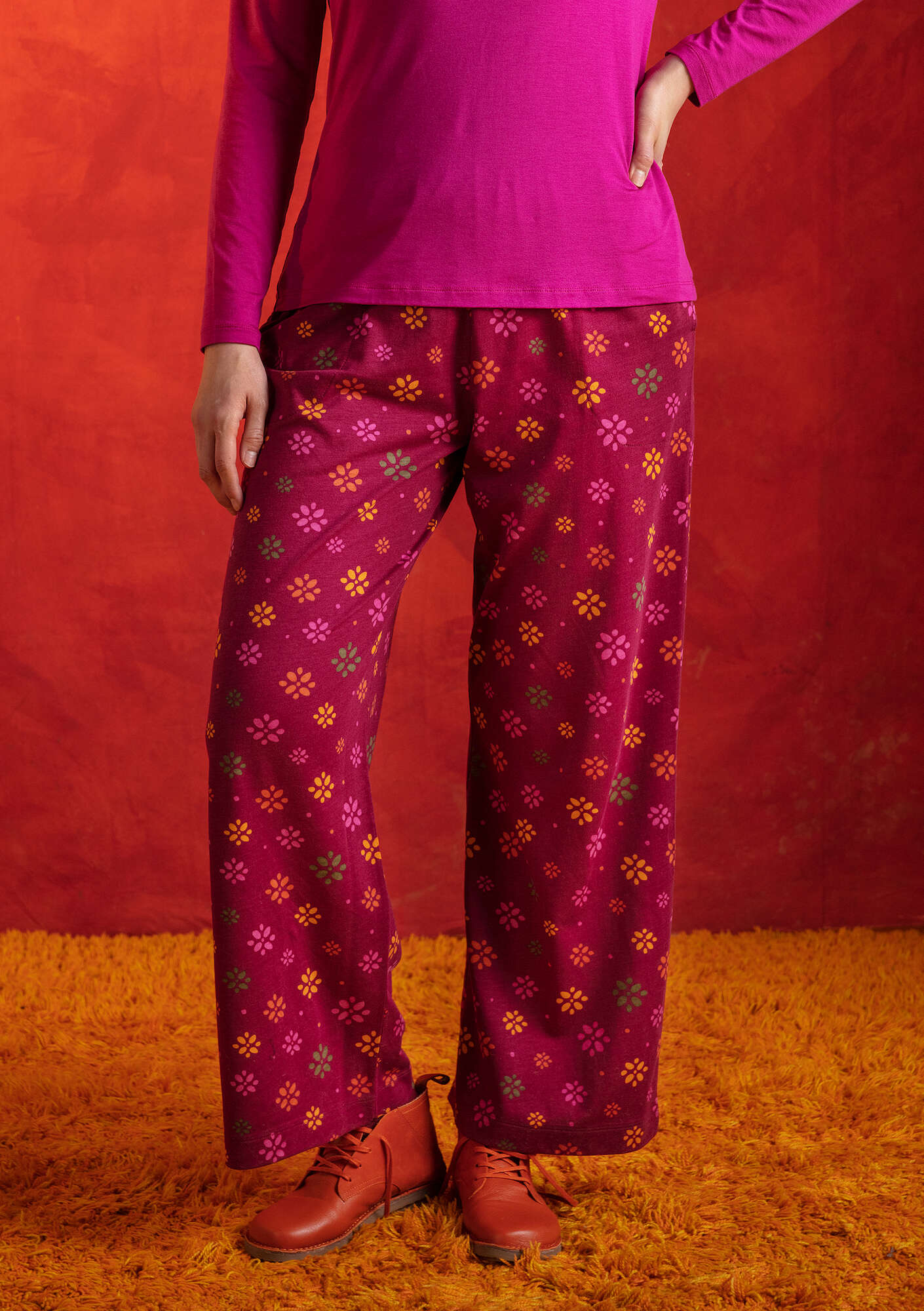Buthi trousers purple red