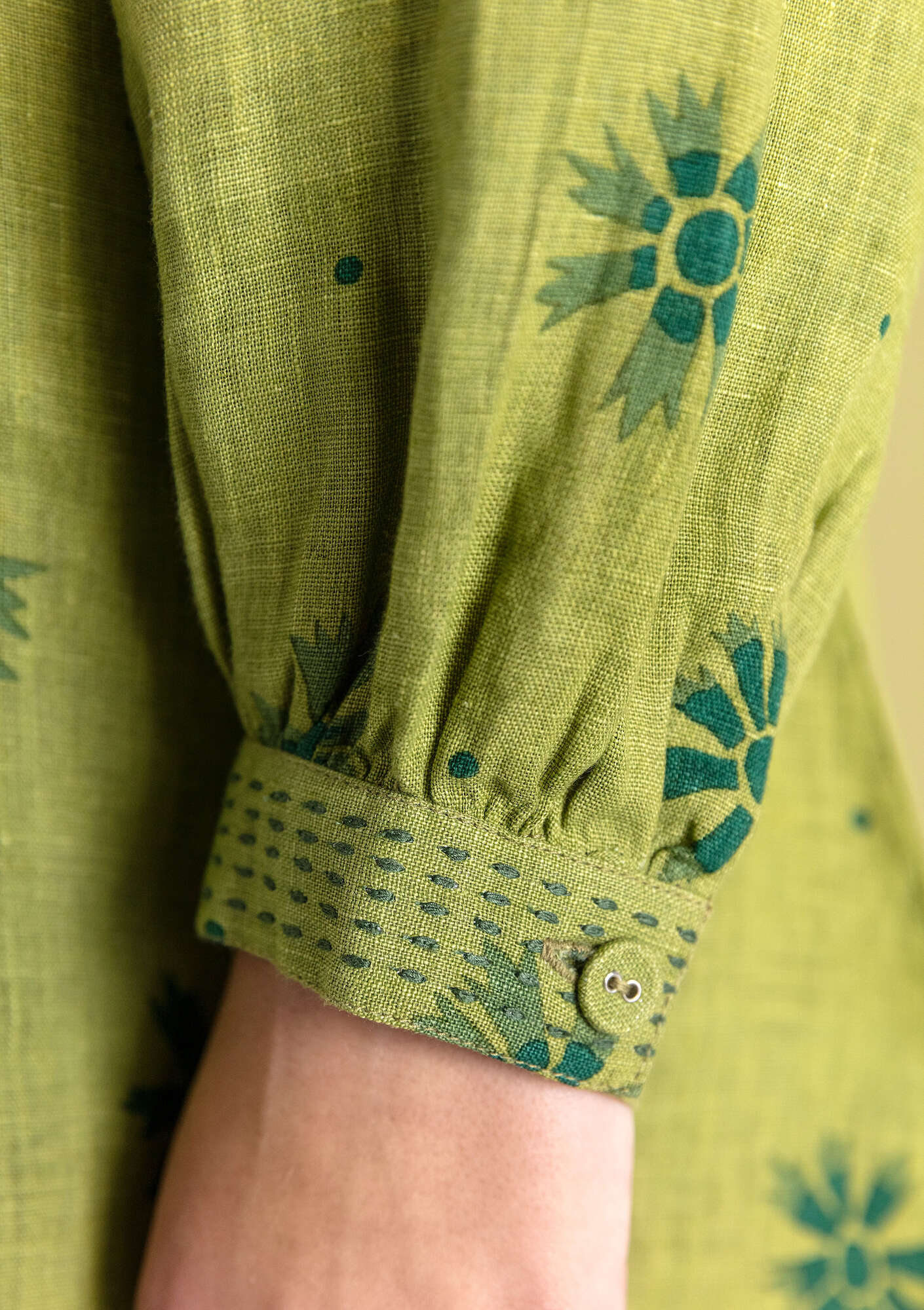 Geweven linnen blouse  Fiona  avocado/dessin thumbnail