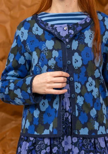 Florale Strickjacke „Hillevi“ aus Bio-/Recycling-Baumwolle - tinte