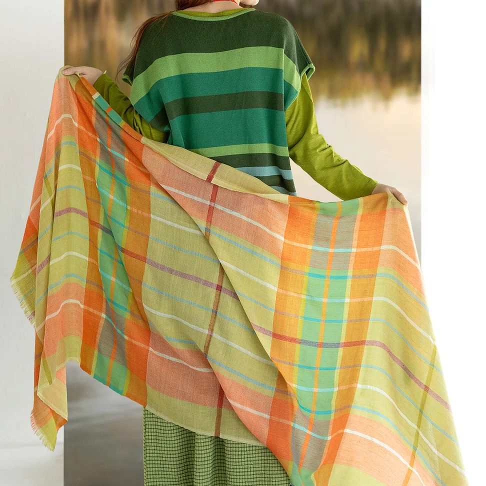 Écharpe "Evania" en laine tissée - avocat