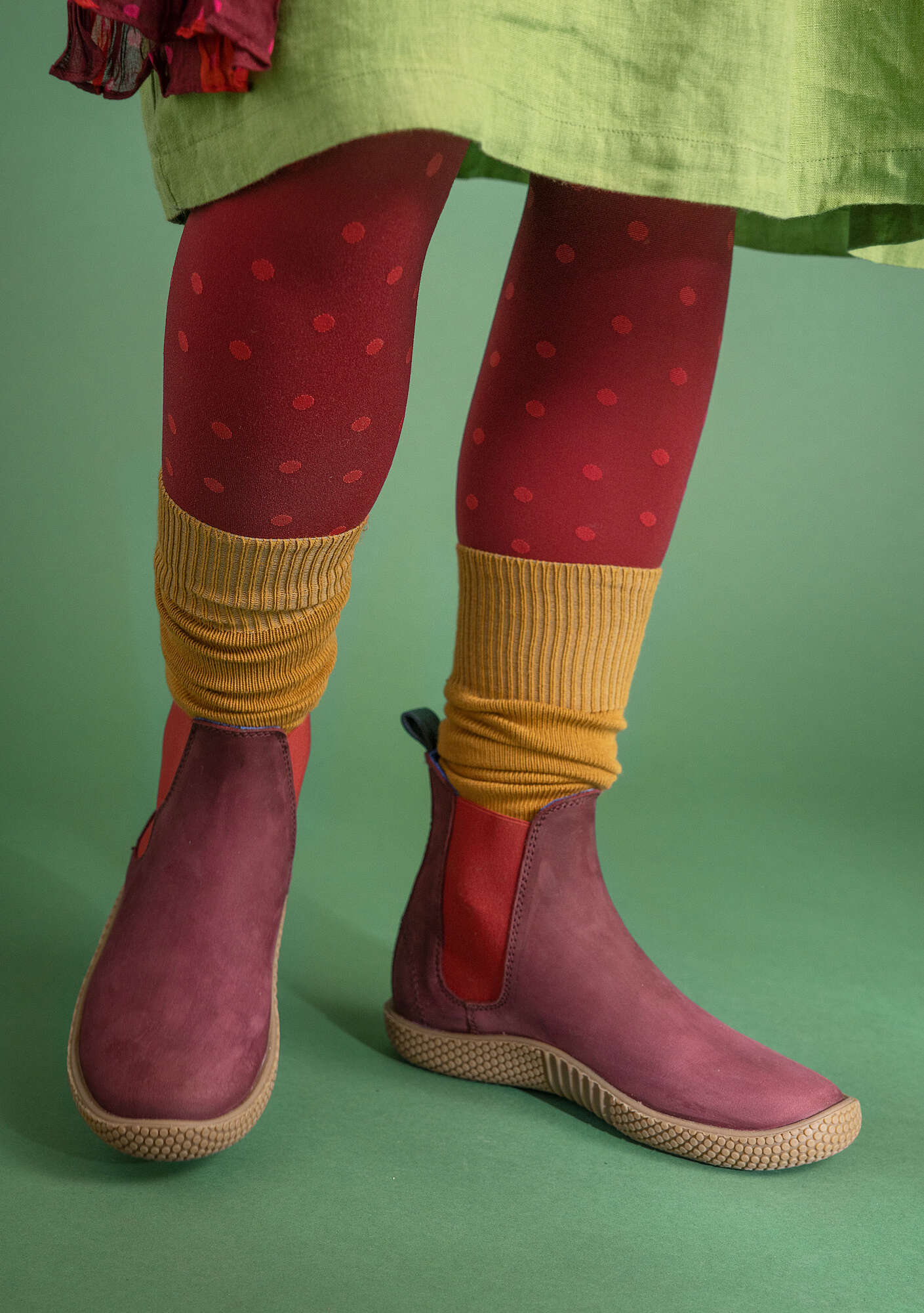Elastic-sided boots made of nubuck burgundy