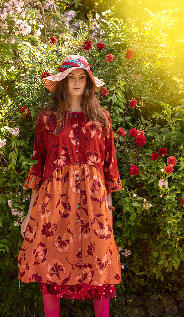 Romantic styles in warm colour hues