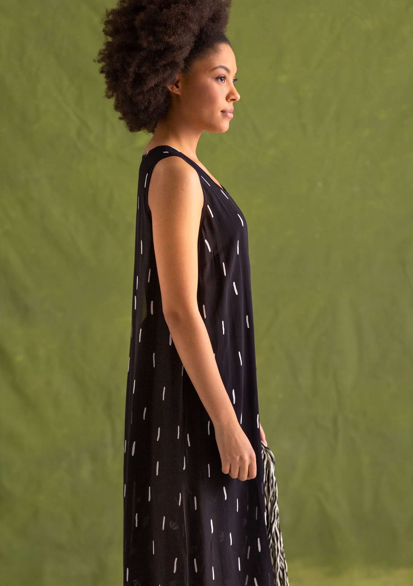 Kleid „Chelsea“ aus Viskose schwarz thumbnail