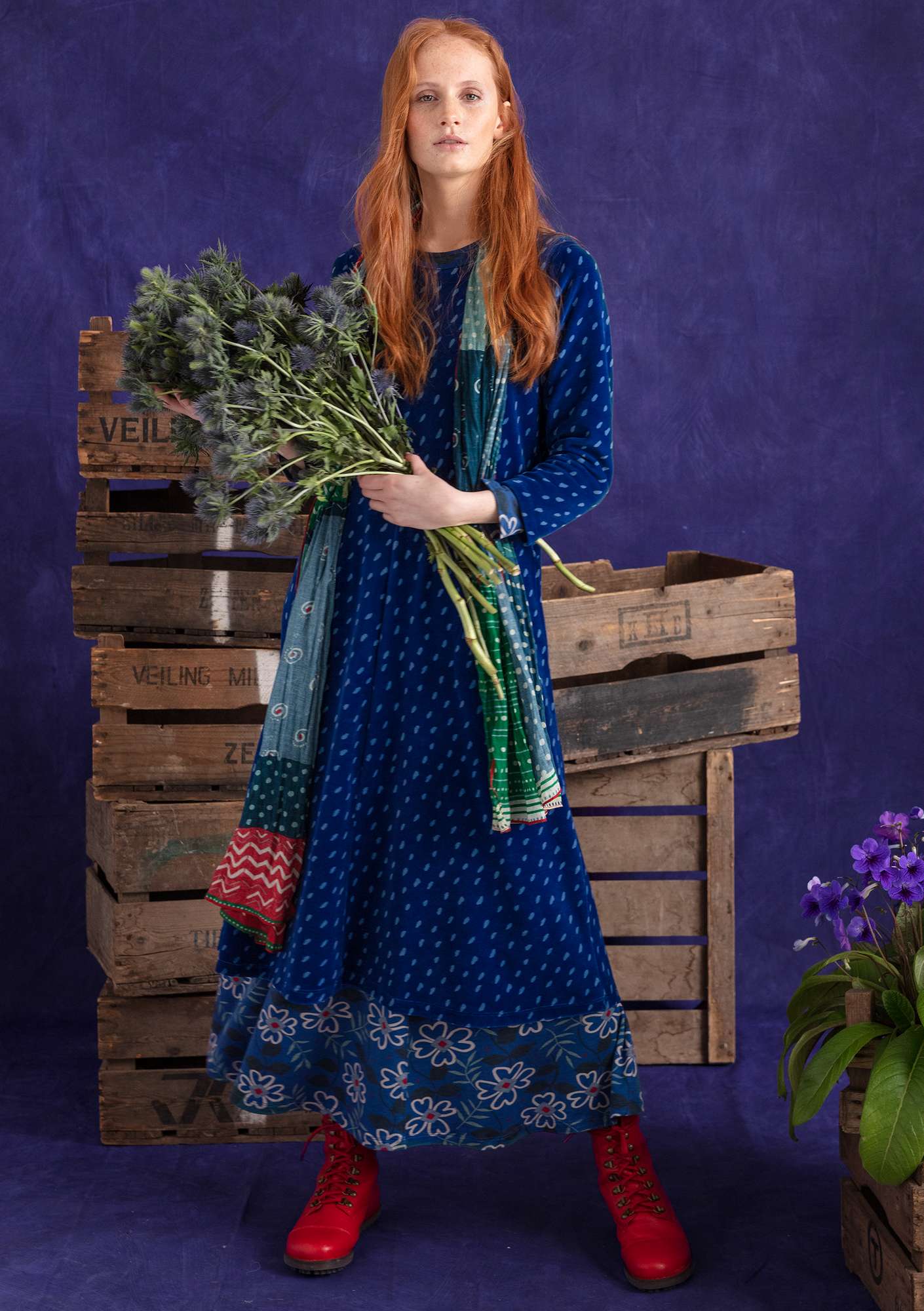 “Fauna” velour dress in organic cotton/recycled polyester indigo blue/patterned thumbnail