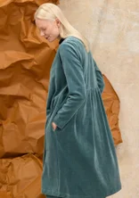 Helkneppet velurkjole i økologisk bomull / resirkulert polyester - tea tree