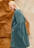Helkneppet velurkjole i økologisk bomull / resirkulert polyester (tea tree L)