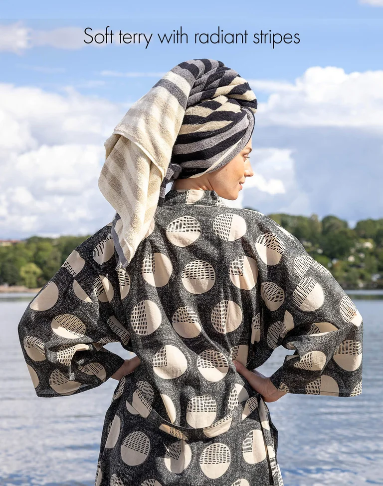 “Sunset” bath towel in organic cotton