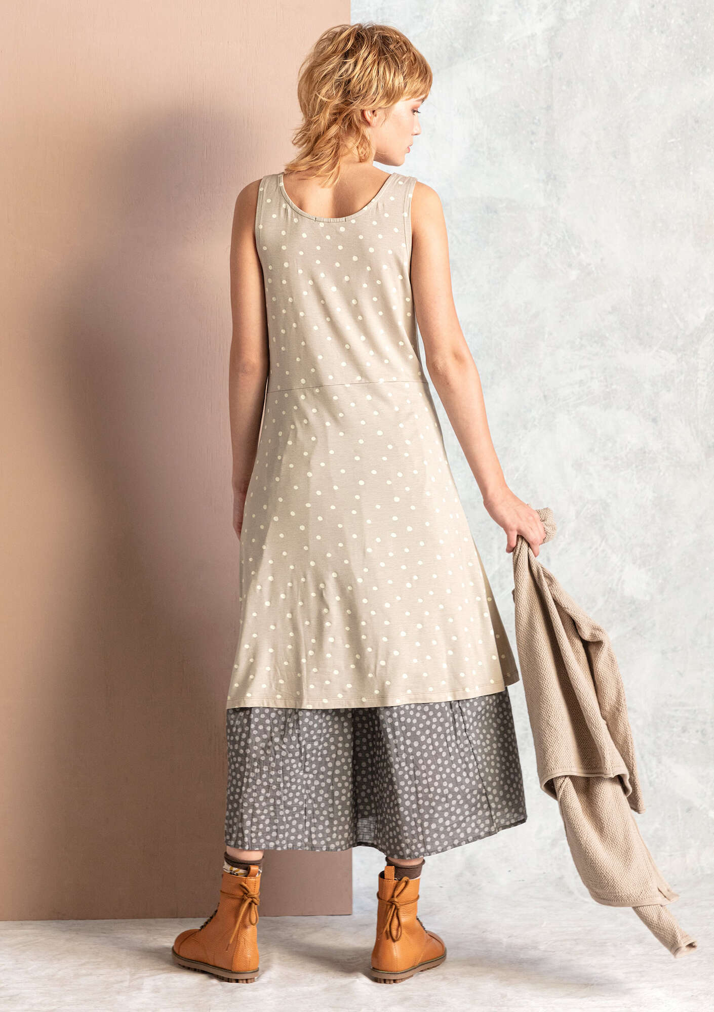 “Pytte” jersey dress in lyocell/spandex dark natural/unbleached thumbnail