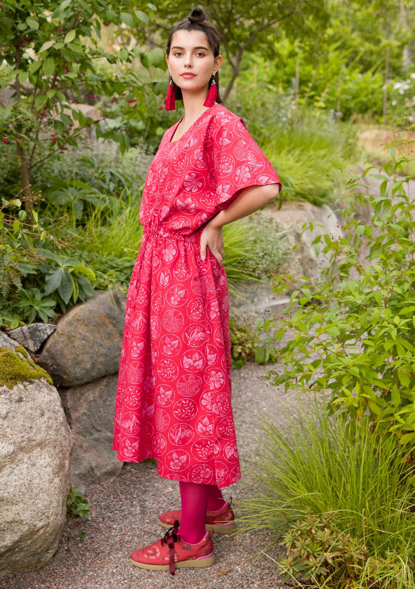 Geweven jurk  Kusama  van biologisch/gerecycled katoen kers thumbnail