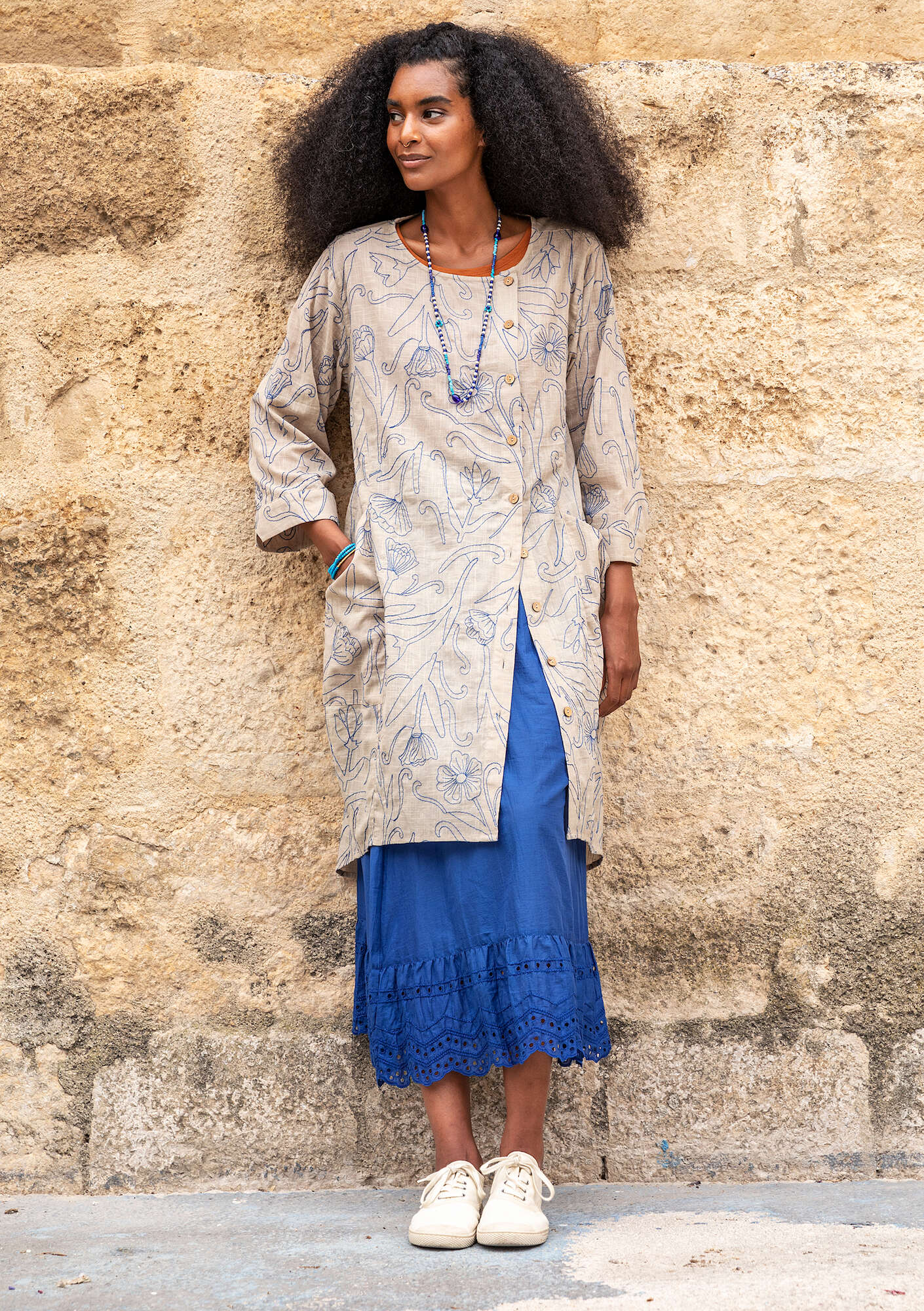 Woven “Blomen” dress in organic cotton dark nature thumbnail