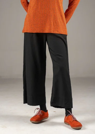 Trousers in a woven organic cotton/linen blend - black