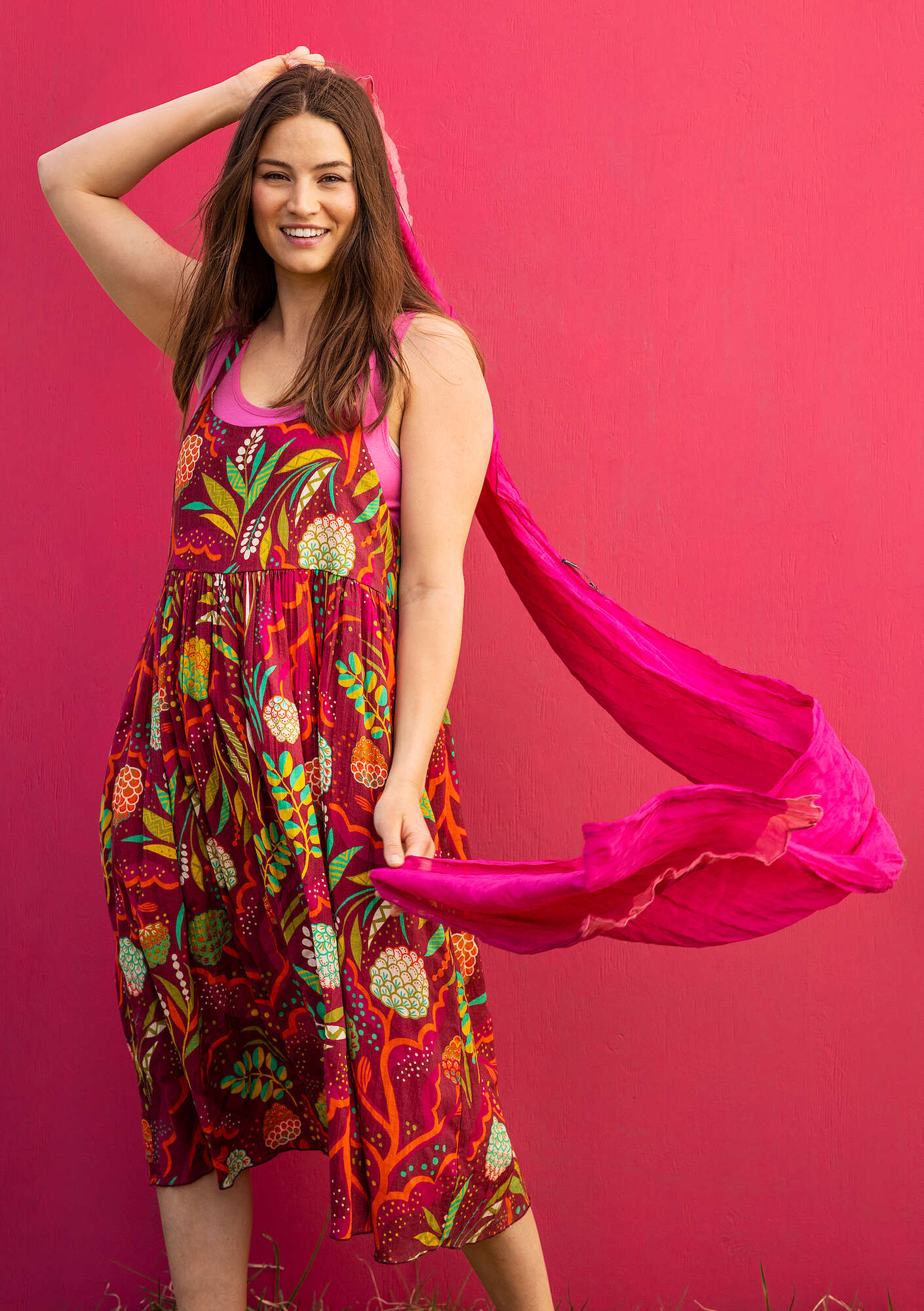 Vevd kjole «Artichoke» i økologisk bomull mørk hibiskus thumbnail