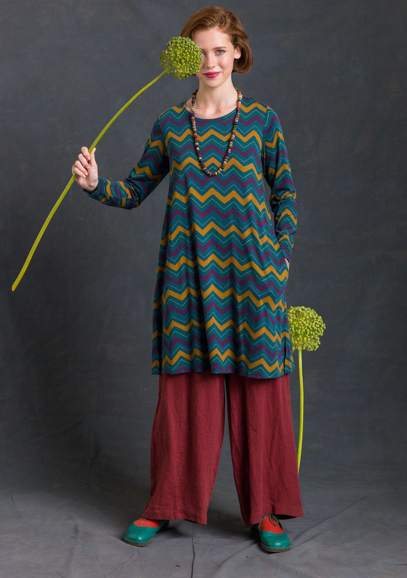 “Zigzag” jersey tunic in organic cotton/modal green indigo thumbnail