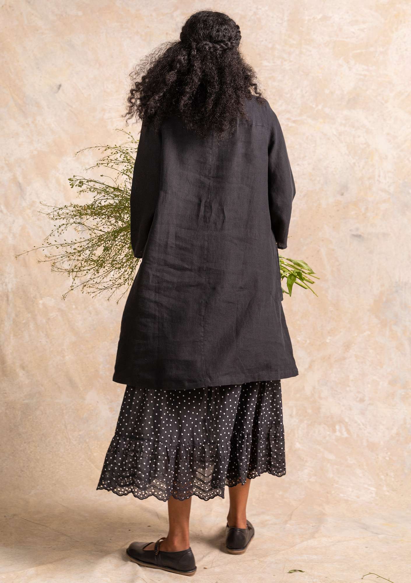 Woven linen dress black