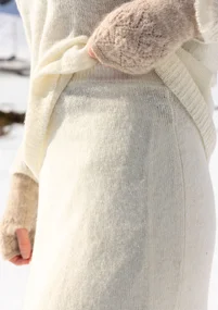 Strikket nederdel "Forgetmenot" i alpakablanding - ubleget