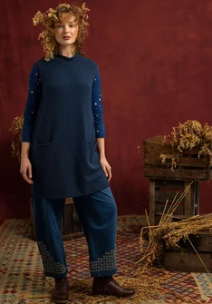 Brodert bukse «Fields» i økologisk bomull - mørk indigo