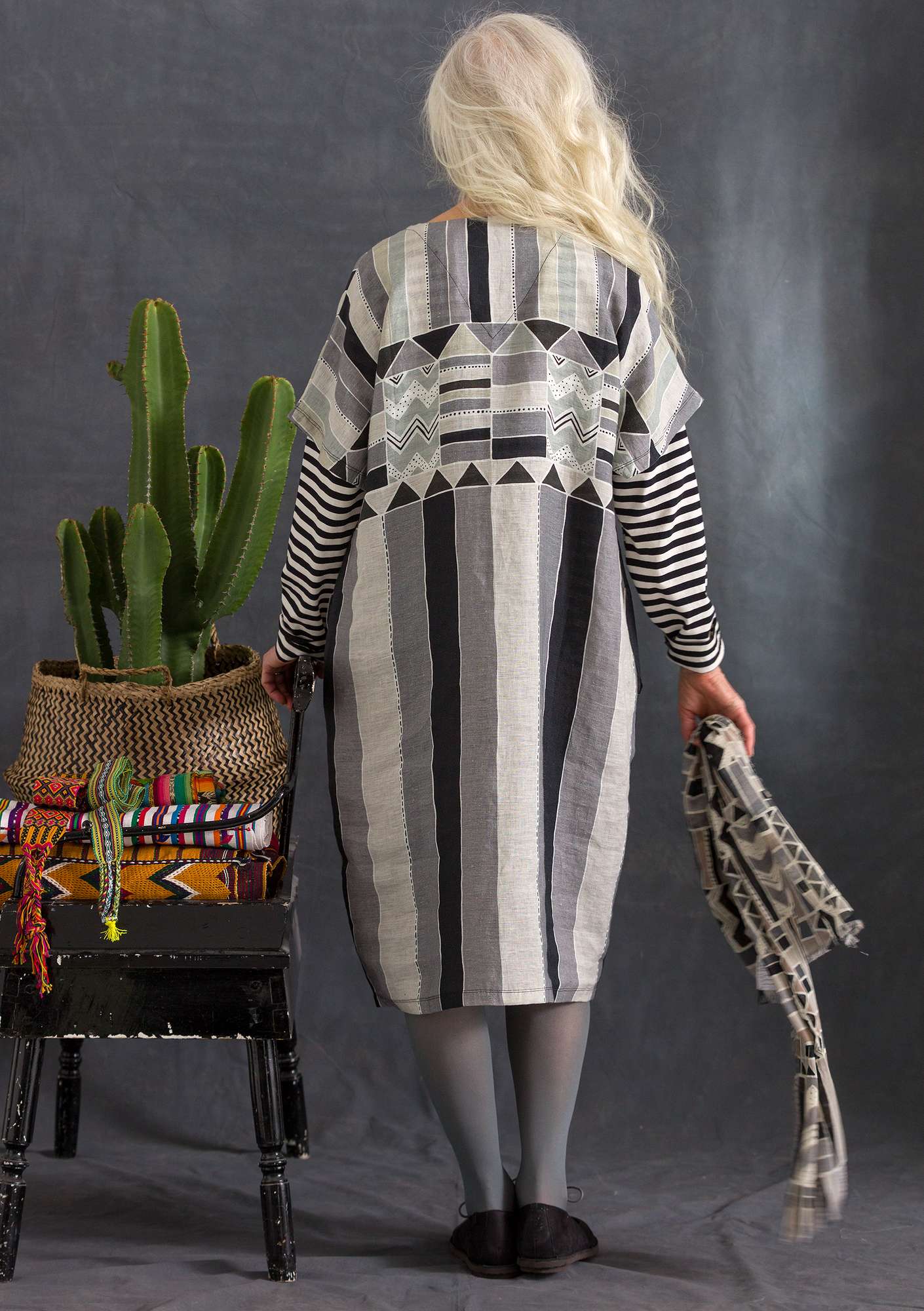 “Antigua” woven linen dress grey thumbnail
