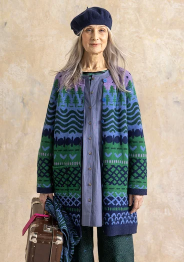Gemusterte Strickjacke „Luleälven“ aus Lammwolle/Recycling-Wollgemisch - meerglasgrün