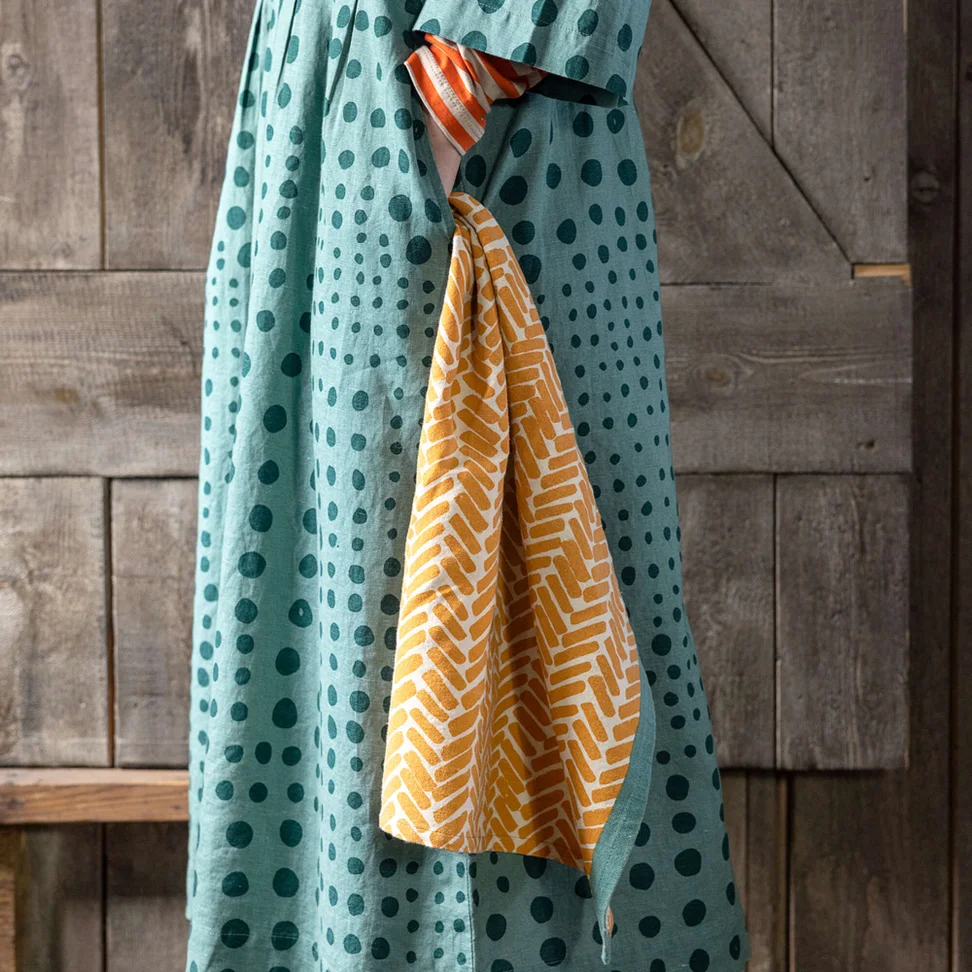 “Play” kitchen towel in organic cotton - clementine