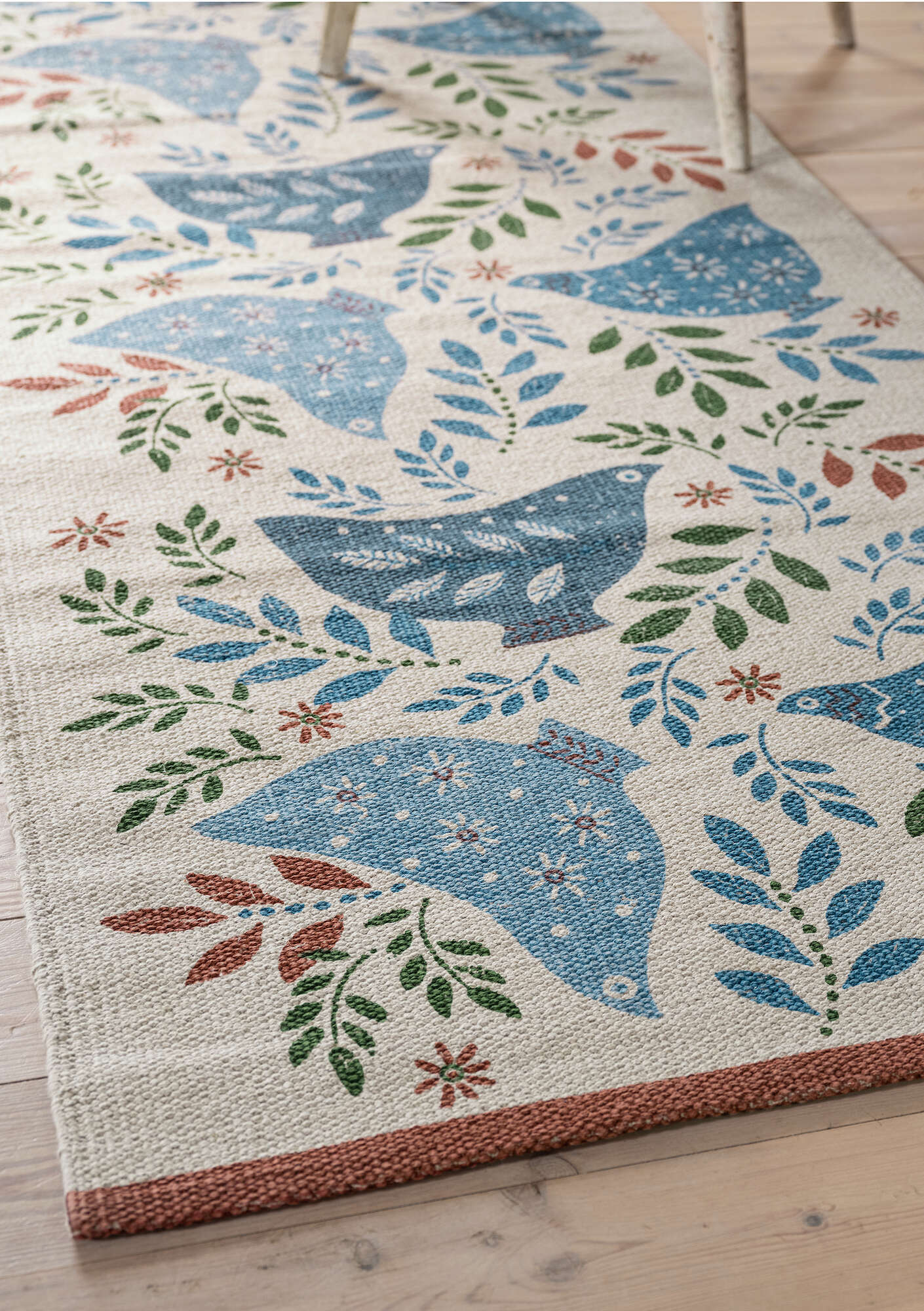 “Okarina” printed rug in organic cotton indigofera thumbnail
