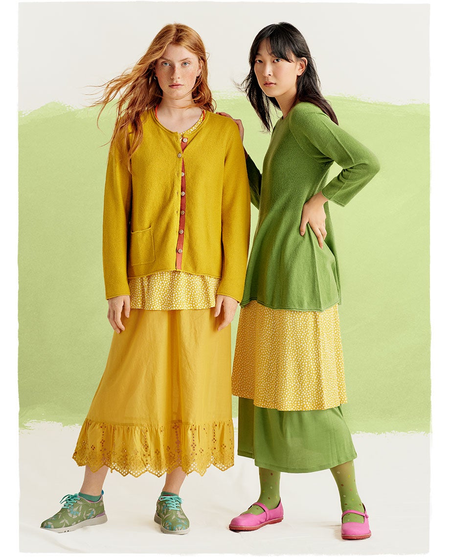 A comfy fabric blend in green & yellow.