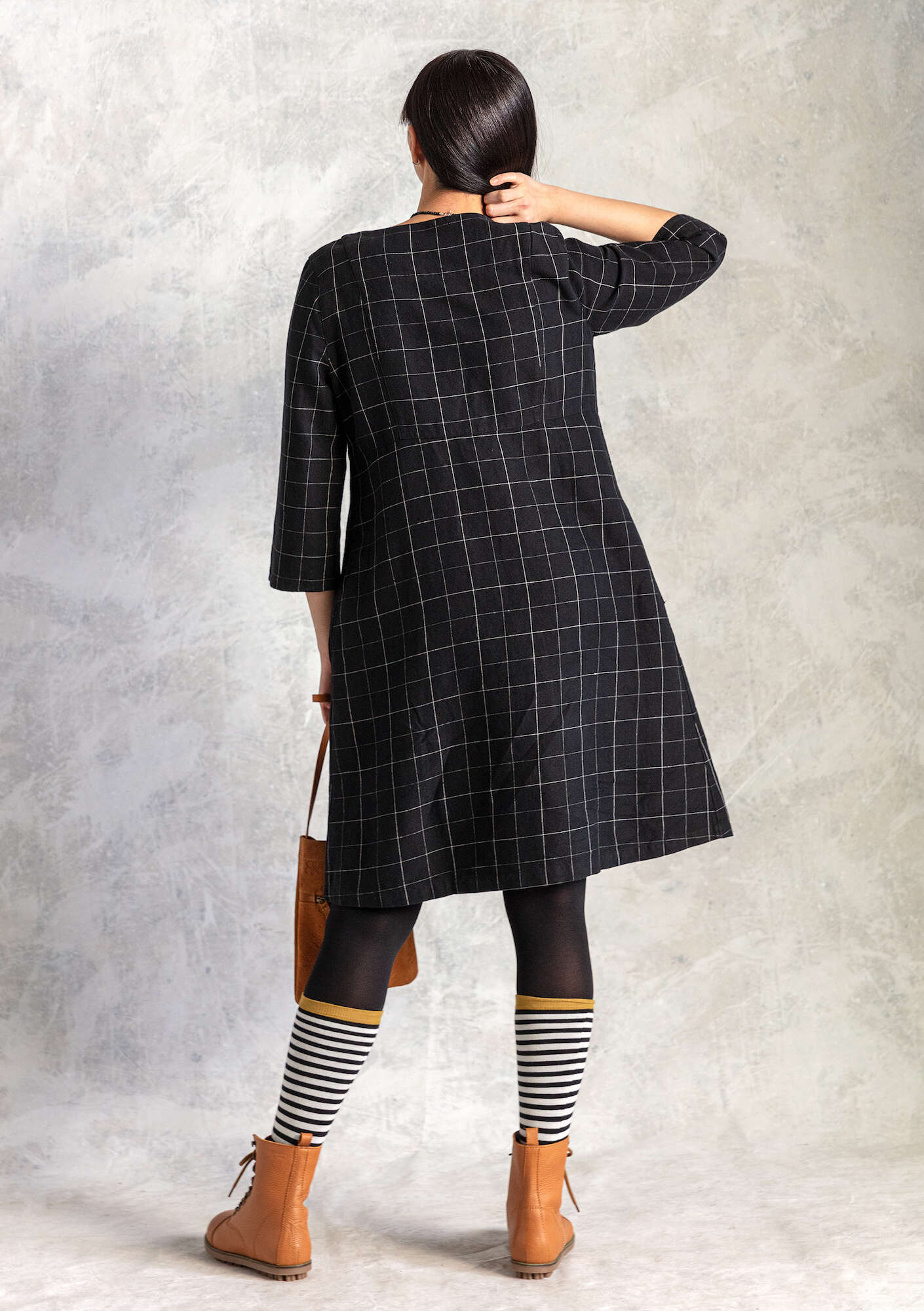 “Greta” woven dress in checked organic cotton/linen black thumbnail