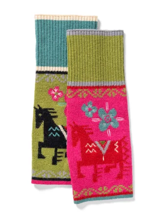 Feru fingerless gloves in wool/lyocell - dark peony