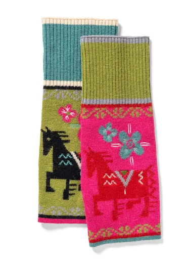 Feru fingerless gloves in wool/lyocell - dark peony