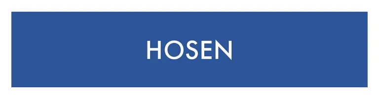 Ein blaues Feld mit dem Wort „Hosen“ in Weiss.