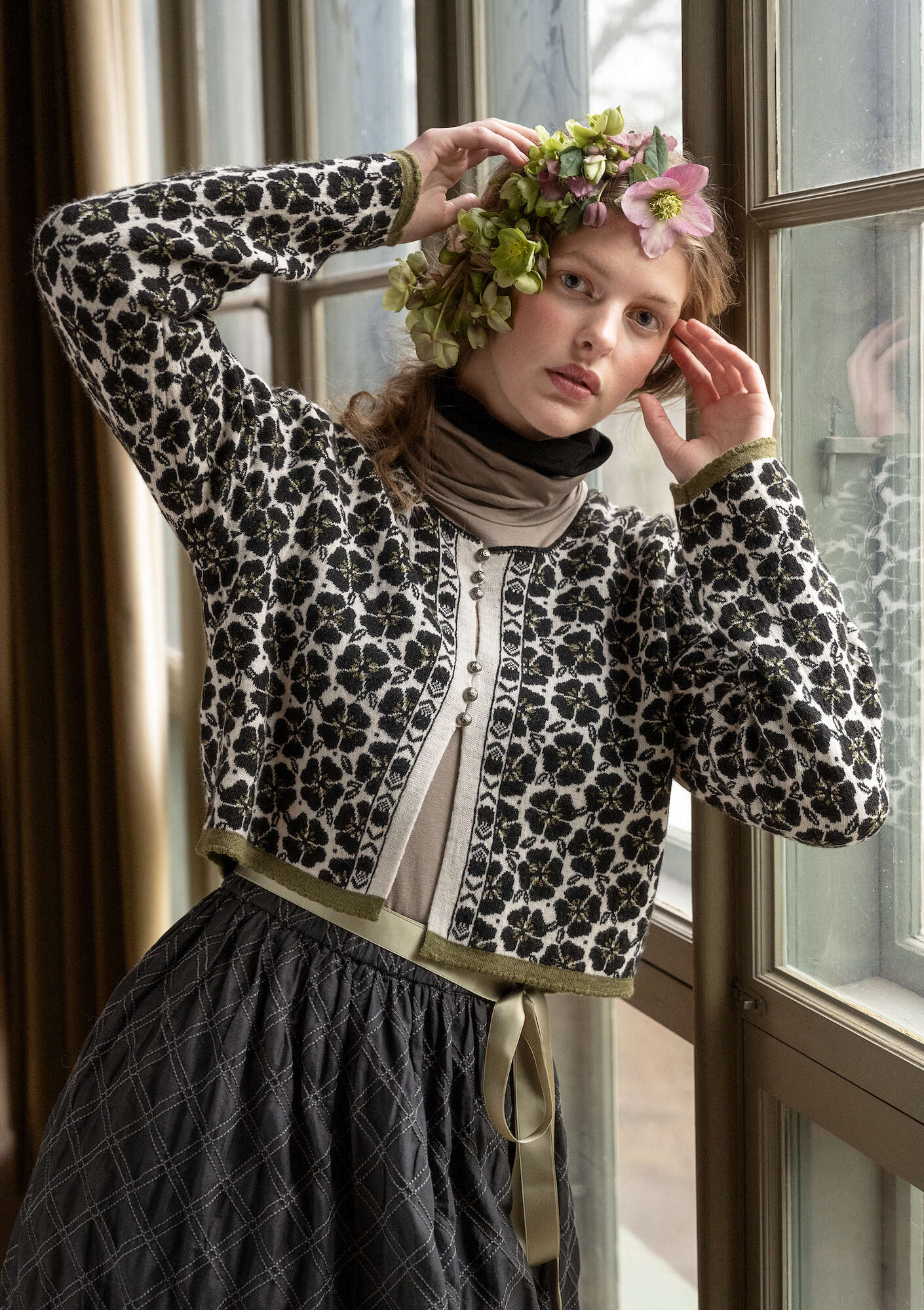 Anemone organic wool cardigan