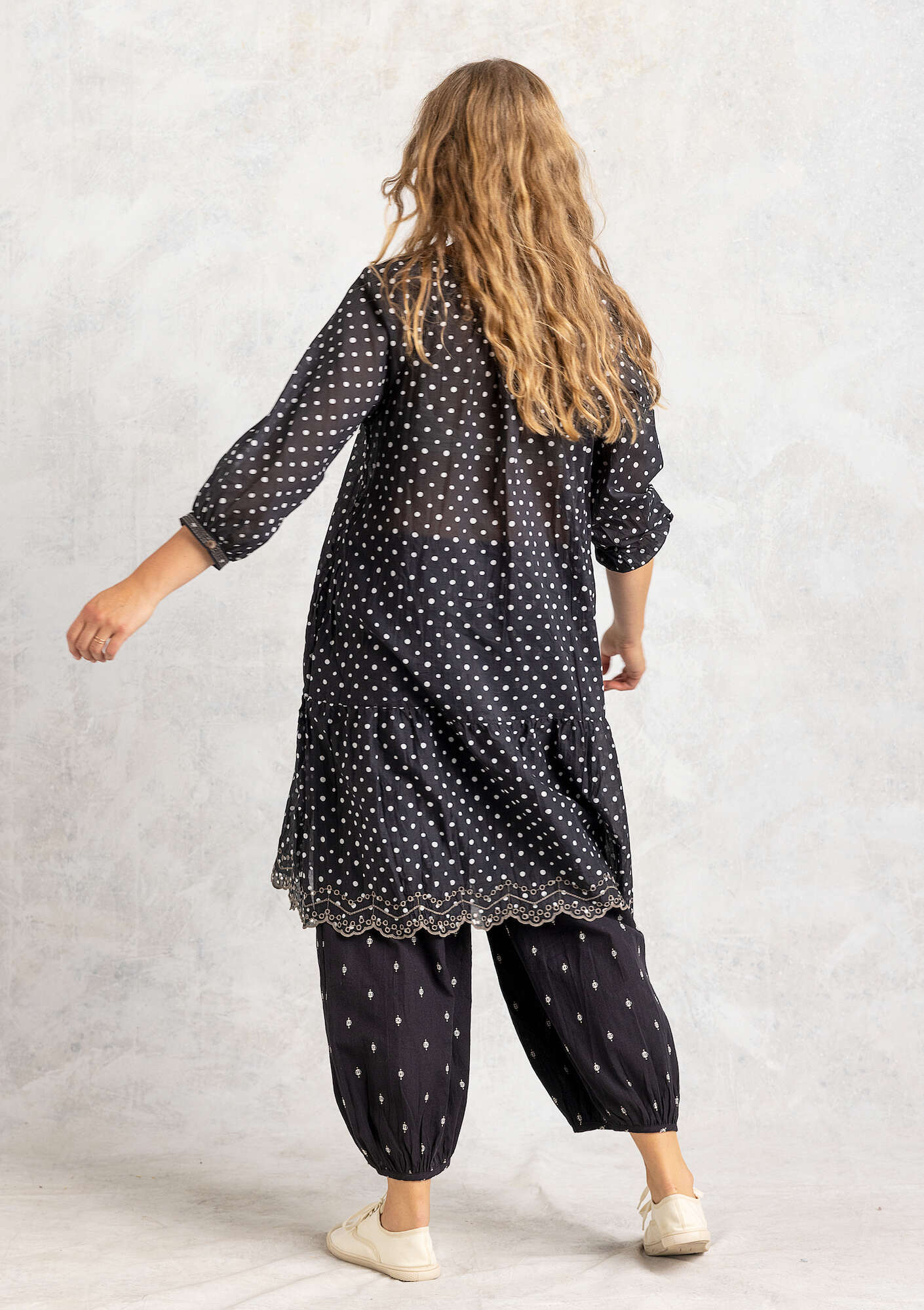 Woven “Lilly” dress in organic cotton black thumbnail