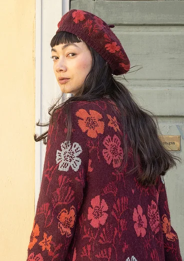 “Gnistra” knit beret in an alpaca blend/organic and recycled cotton - aubergine