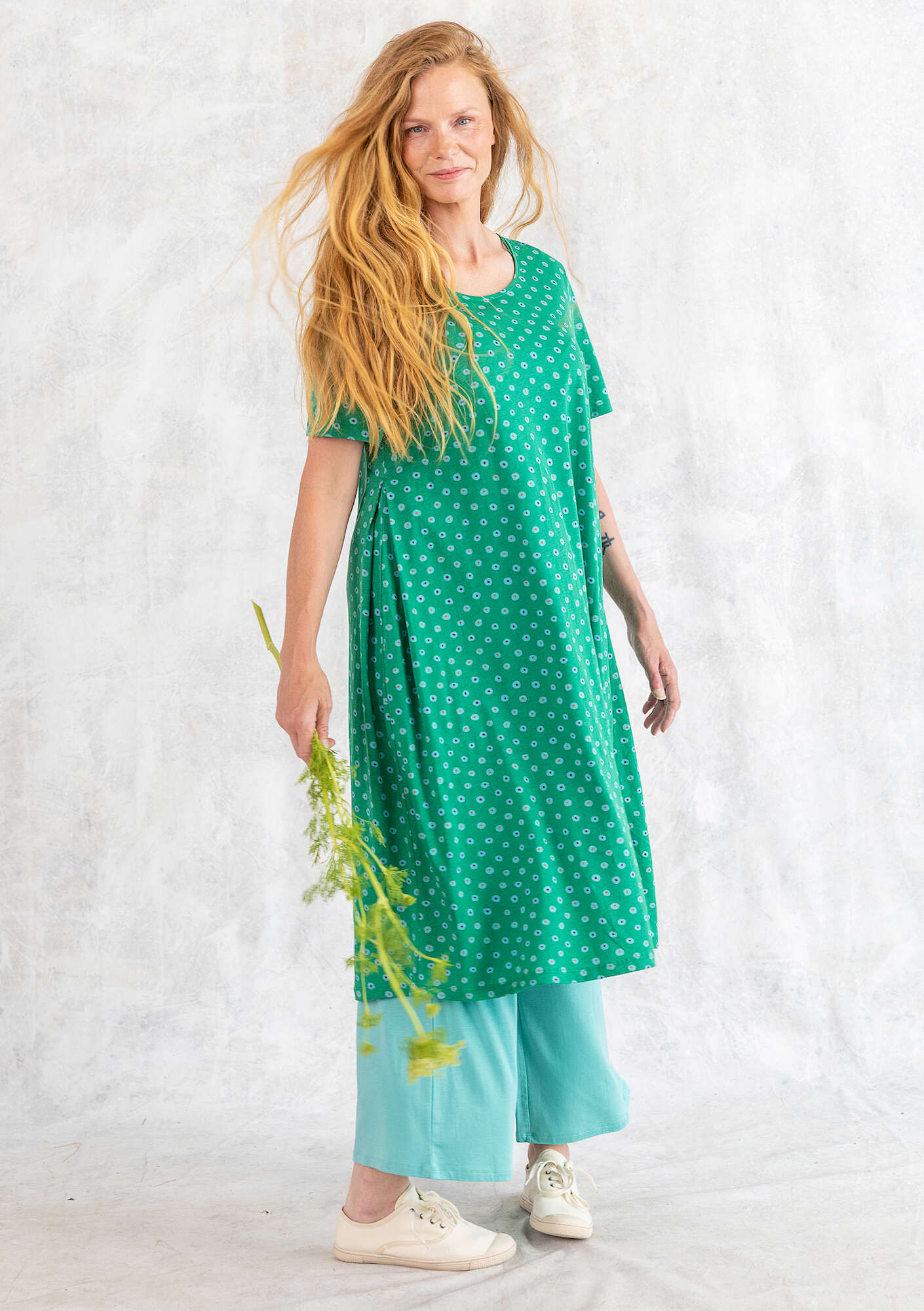 “Ines” jersey dress in organic cotton malachite/patterned